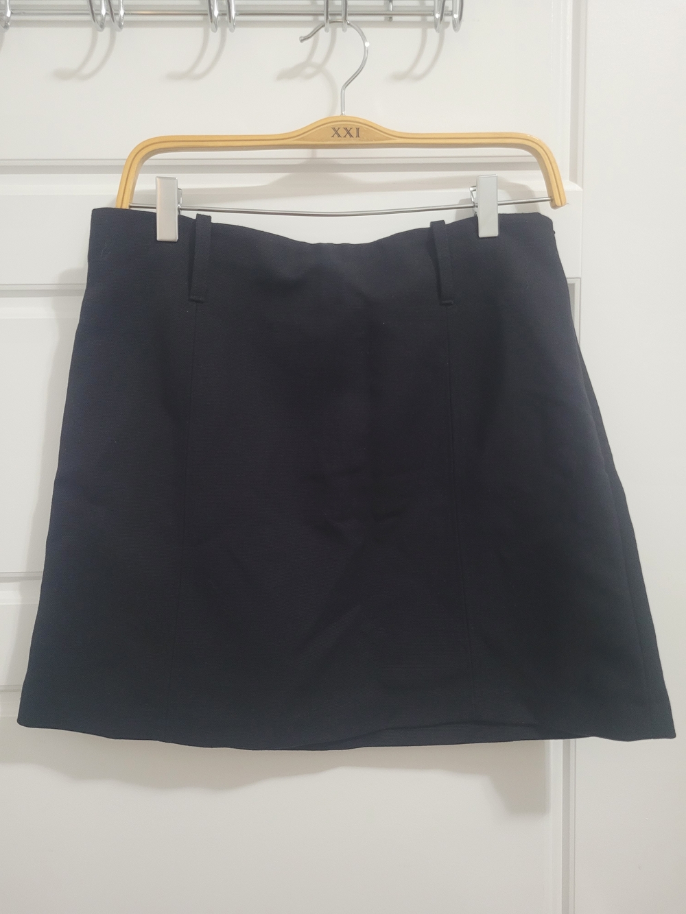 H&M Black Mini Skirt with Belt Loops